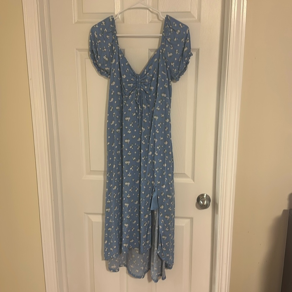 Blue flower patterned dress from hollister.
